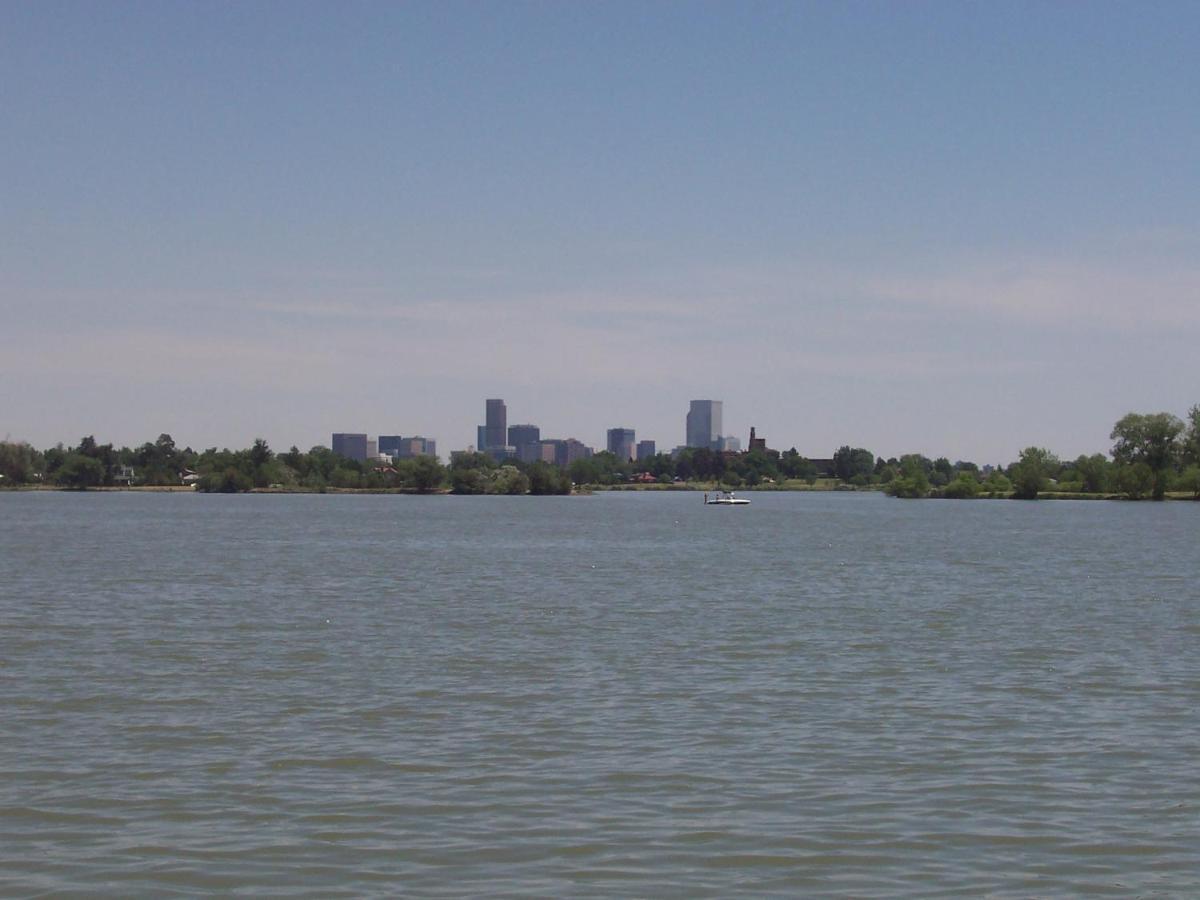 Sloans Lake Getaway - Basement Apartment Near Broncos And Downtown Denver Lakewood Ngoại thất bức ảnh